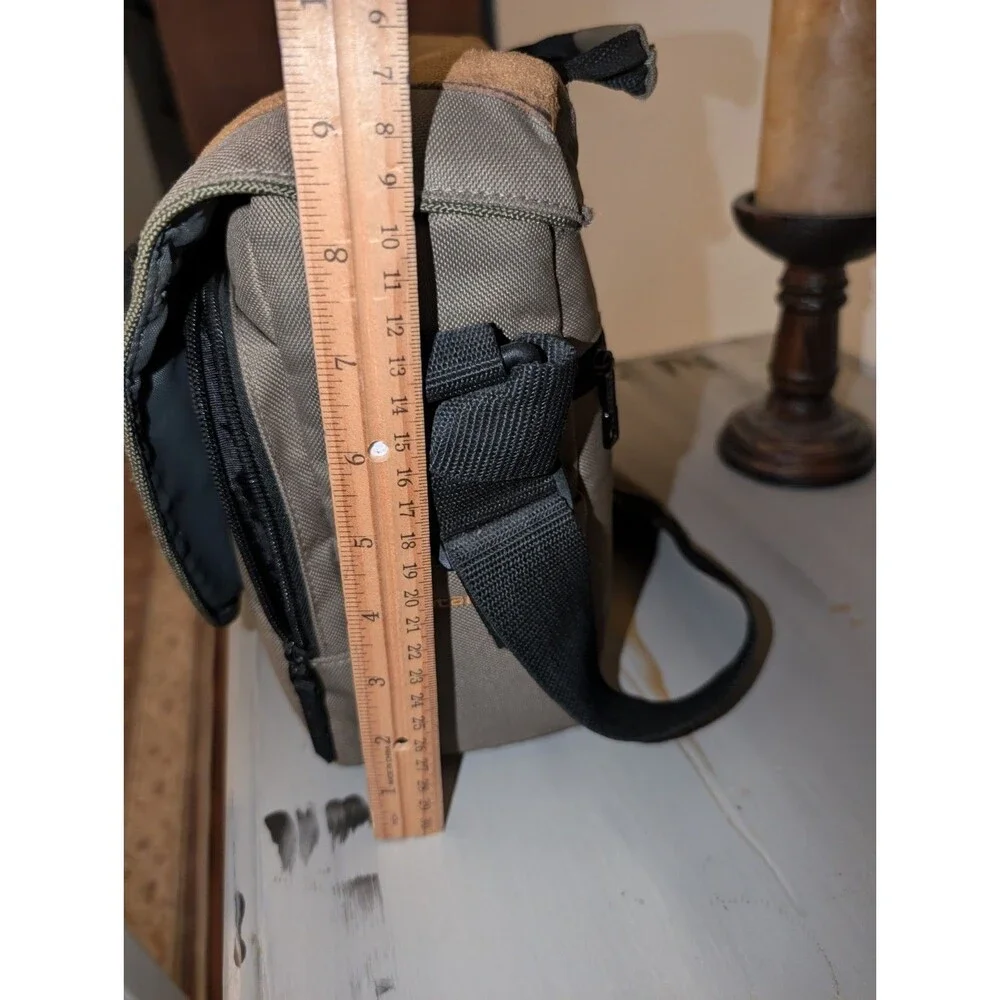 Tamrac Camera Case Messenger Desert Khaki Leather Shoulder Strap EUC